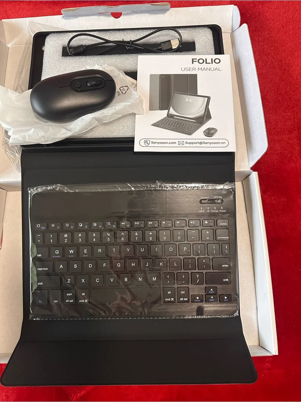 Case with Keyboard 3-Speed Mouse, 11-inch case , Detachable Magnetic Keyboard